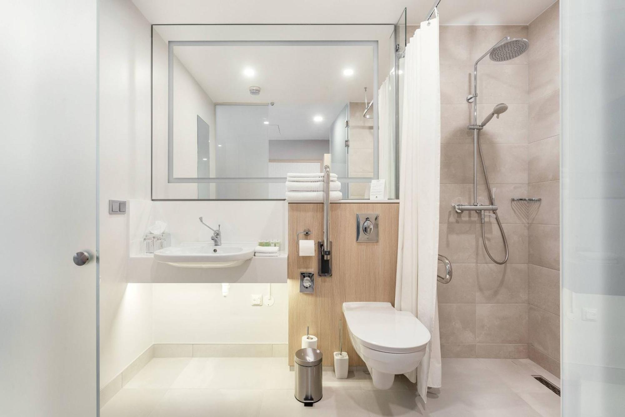 Courtyard By Marriott Vilnius City Center Luaran gambar